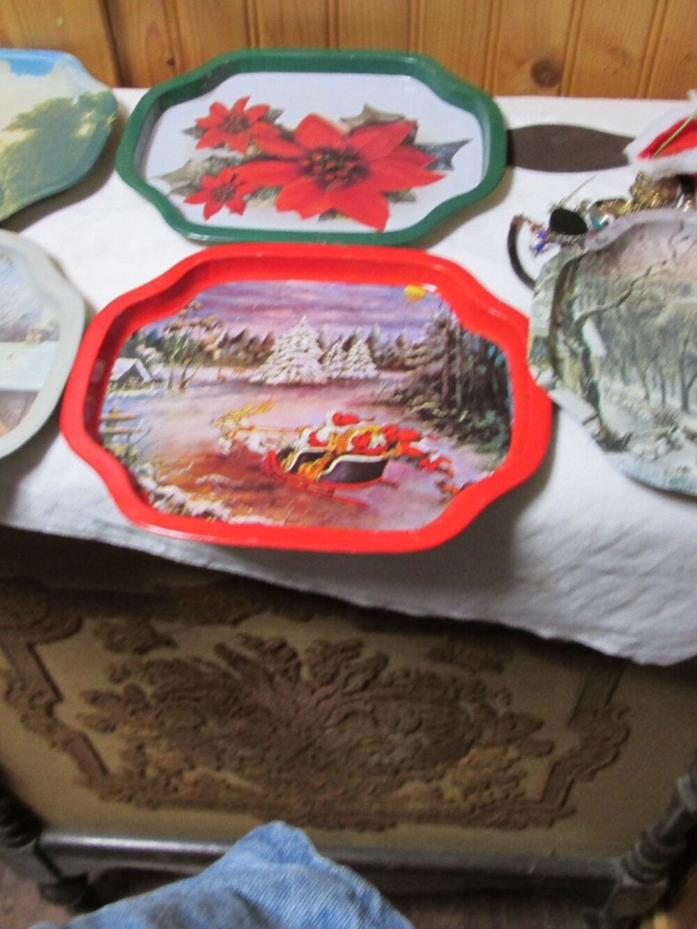vtg Japan sm appetizer metal trays or cookies supe festive cute 6 x 7.5 in